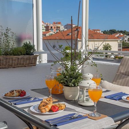 So Hvar So Good! Spacious With Terrace Apartment Hvar Town Bagian luar foto