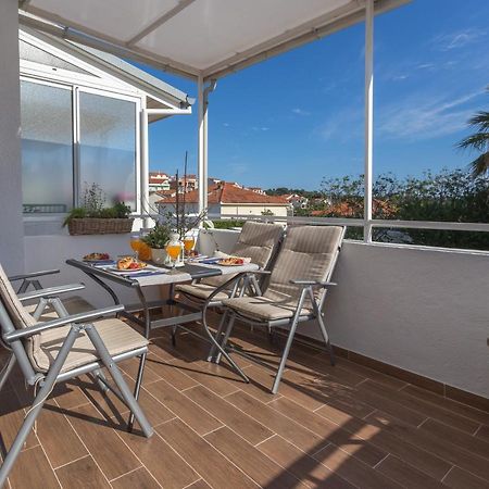 So Hvar So Good! Spacious With Terrace Apartment Hvar Town Bagian luar foto