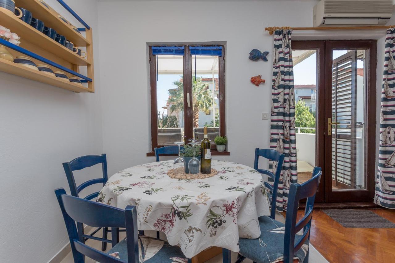 So Hvar So Good! Spacious With Terrace Apartment Hvar Town Bagian luar foto