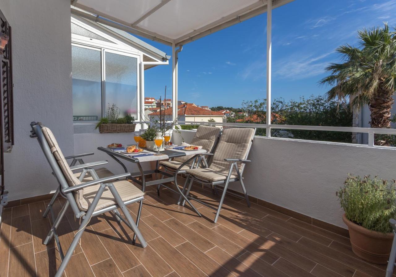 So Hvar So Good! Spacious With Terrace Apartment Hvar Town Bagian luar foto