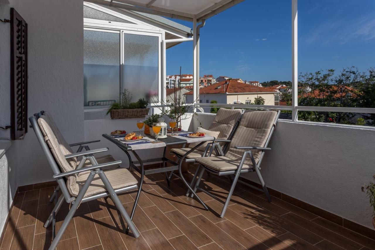 So Hvar So Good! Spacious With Terrace Apartment Hvar Town Bagian luar foto