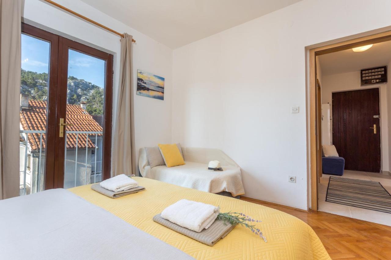 So Hvar So Good! Spacious With Terrace Apartment Hvar Town Bagian luar foto